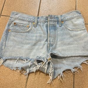 Levis jean shorts